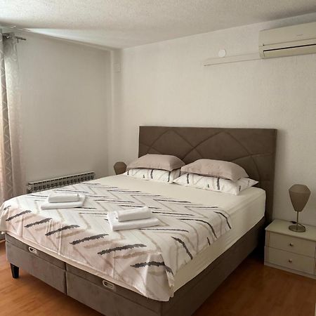 Apartment Bellavita Senj Сень Екстер'єр фото
